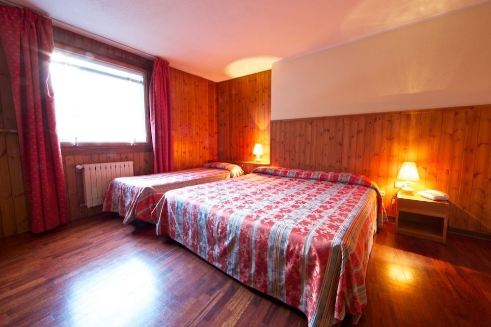 Hotel Dolonne Courmayeur Exterior foto